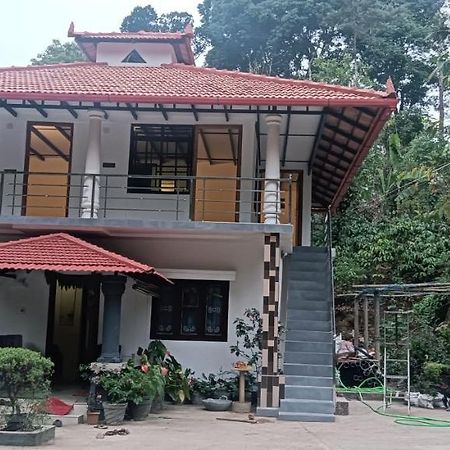 Kund Estate Stay 마디케리 외부 사진