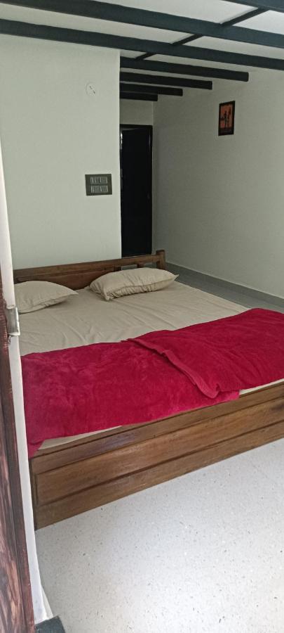Kund Estate Stay 마디케리 외부 사진